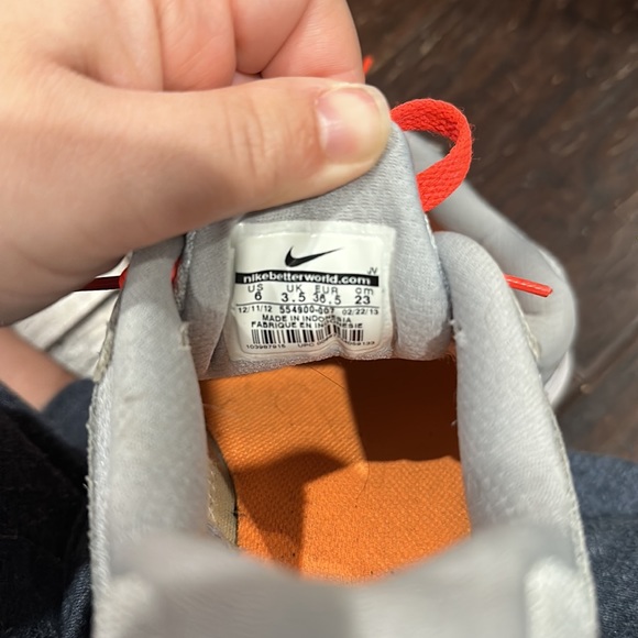 mens nike grey and orange shoes